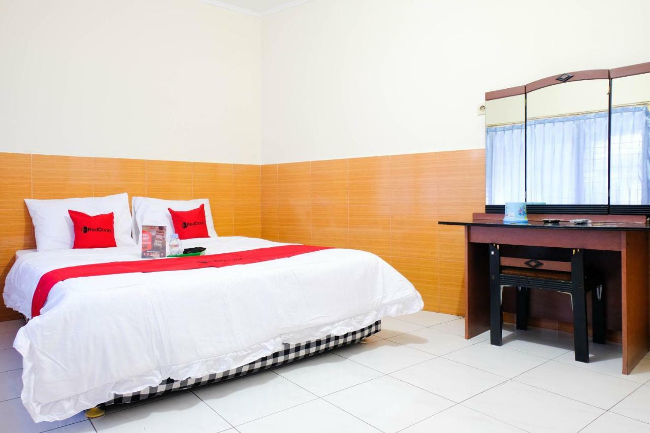Reddoorz Near Stab Syailendra Kopeng Wisma tamu 2*
